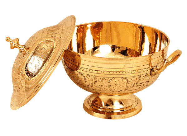 Brass Engraved Floral Design Donga with Lid & Handles, Mughlai Style, Serveware, Tableware - 1150 ml - Image 2