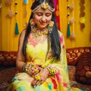 Handmade artificial flower Jewelery Mangtika with earrings Haldi jewellery | eBay
