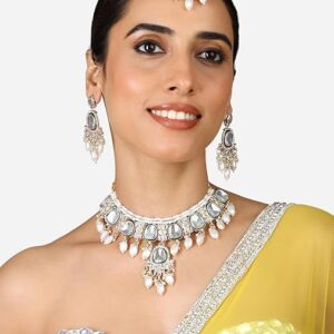 Poojavi Green Meenakari Bridal Kundan Pearls Choker Necklace Earring & Maangtikka Set For Women
